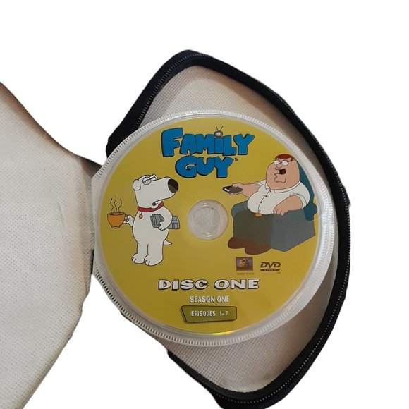 Family Guy DVD Set Freakin Sweet Party Pack w/ Stewie Zip Case READ - Picture 2 of 13